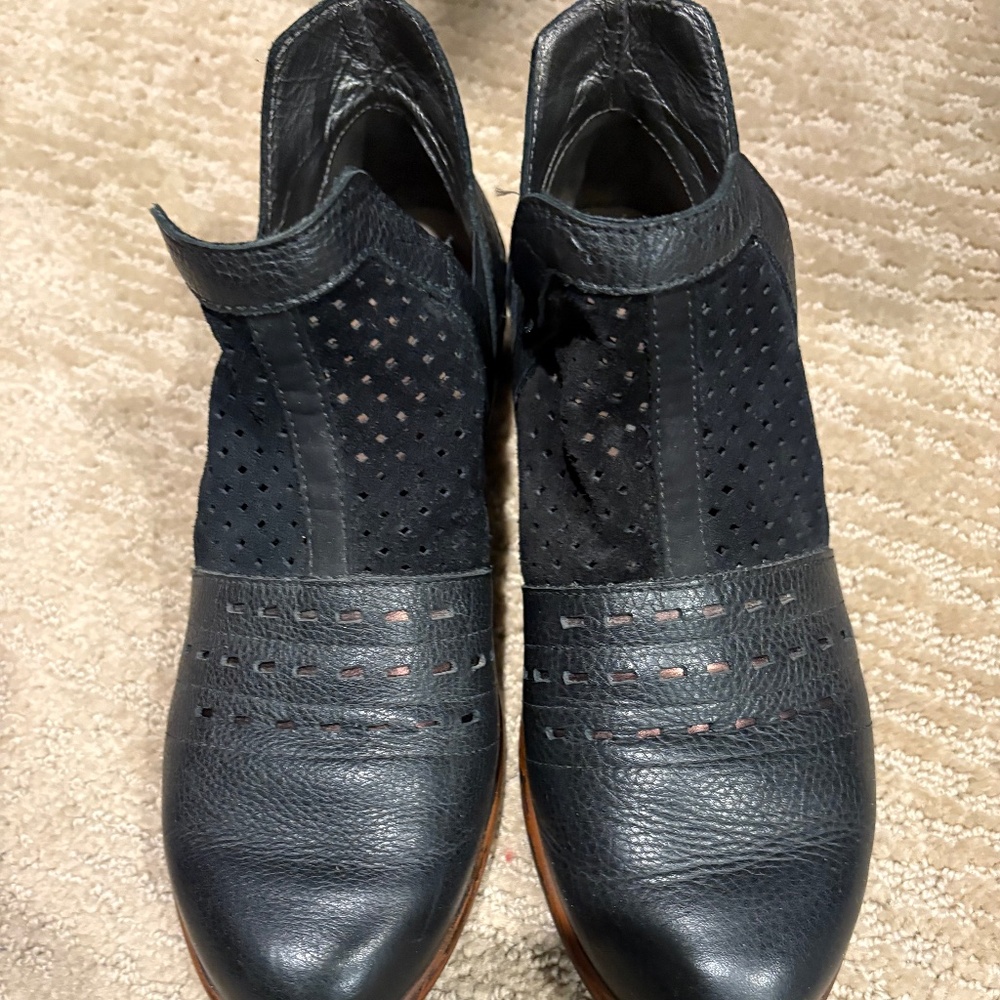 naot booties - image 1